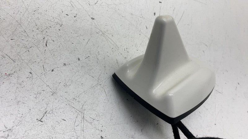⭕ 2014-2021 Maserati Ghibli Exterior Roof Shark Fin Antenna Receiver 6