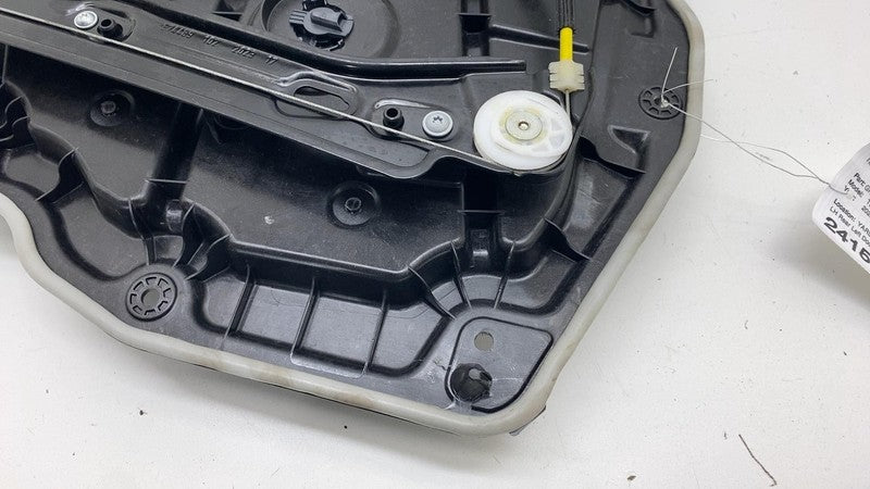 ⭕ 20-24 Tesla Model Y Rear Left Window Regulator & Motor w/ Carrier 14