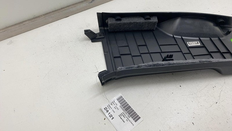 4KE867239 ⭕ 19-23 Audi e-Tron Driver Side B-Pillar Lower Trim Cover Panel Left 4KE867239