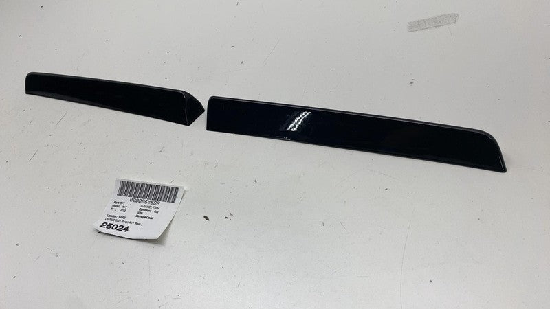 PT00012533 ⭕️ 22-24 Rivian R1T Rear Left & Right C-Pillar Outer Trim PT00012533 / PT0001253