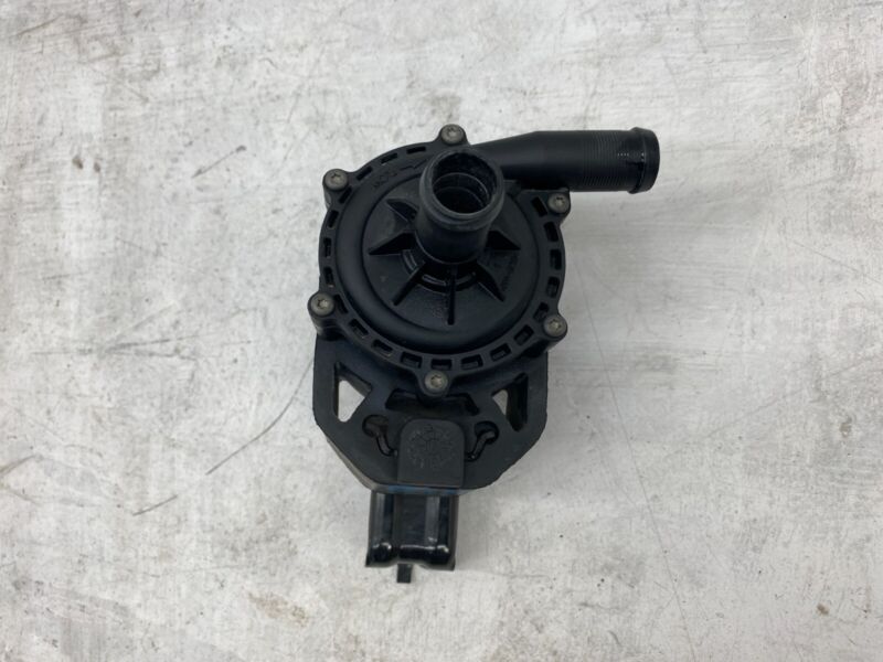 2012-2015 Tesla Model S MS Auxiliary Water Coolant Battery Cooling Pump Assembly