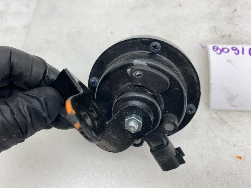 E1 0020046 ⭕2012-2020 Tesla Model S MS Seger Low Pitch Tone Horn 12V 410 Hertz with Bracket