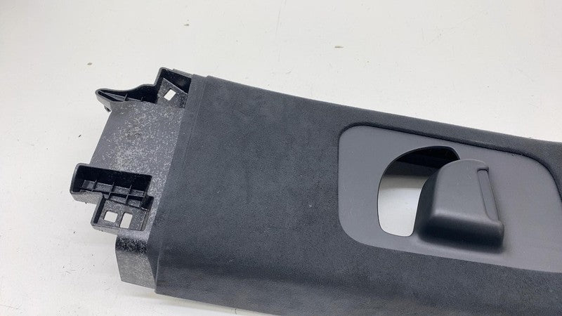 PT00388008 ⭕ 2022-2024 Rivian R1T Right Side Upper B-Pillar Trim Cover Panel RH PT00388008