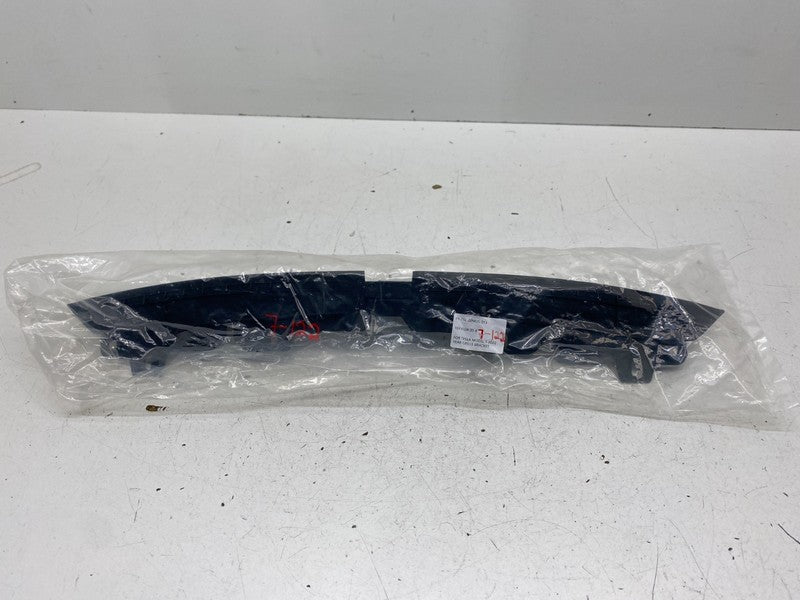 1611024 00 B ⭕ 2021-2025 Tesla Model S Front Bumper Upper Grille T-Badge Carrier 1611024-00-B