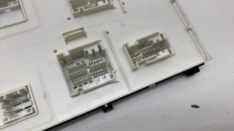 A1569021400 2016 2017 2018 2019 Mercedes-Benz GLE350 BCM Body Computer Control Module OEM