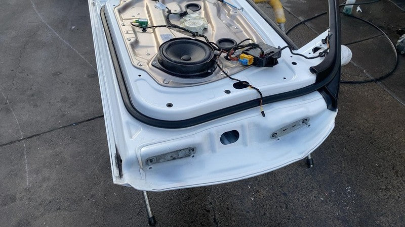 A 212 900 36 18 ⭕2014-2016 Mercedes-Benz E350 E400 Front Driver Side Door Shell Panel Left White