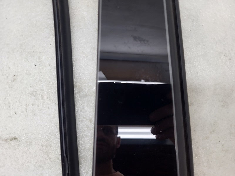 108390200B ⭕16-20 Tesla Model X Right B-Pillar Applique Trim Molding w/ Camera 1092312-98-D