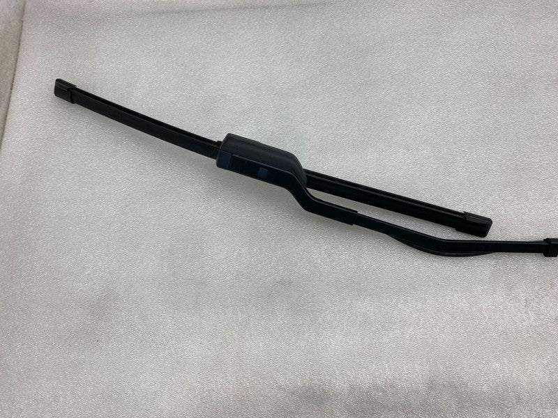 107672900B ⭕ 2017-2022 Tesla Model 3 Front Windshield Wiper Arm & Blade Right 1076729-00-B
