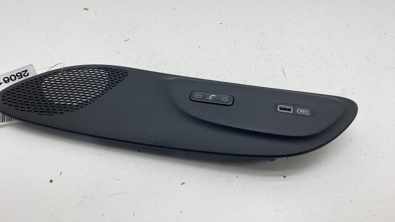 6DB40DX9AE ⭕ 17-25 Chrysler Pacifica Rear Right Quarter Trim Bolster Cover Panel 6DB40DX9AE