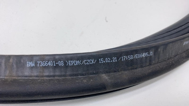 2021 BMW 530e B46X Rear Trunk Lid Liftgate Body Weatherstrip Seal OEM