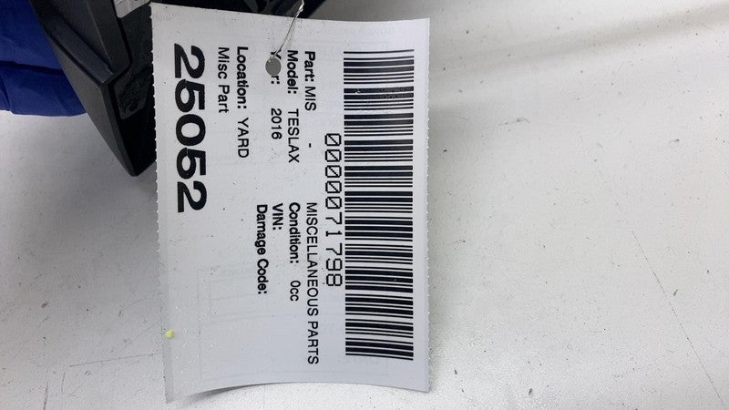 105239100E 16-20 Model X Front Windshield Interior View Mirror & Triple Camera 1052391-00-E
