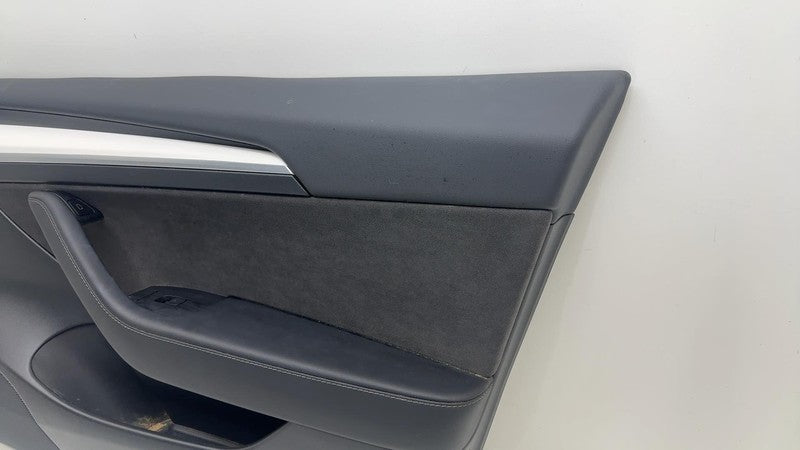 ⭕ 21-23 Model 3 Front Passenger Side Interior Door Panel Trim Card Rig