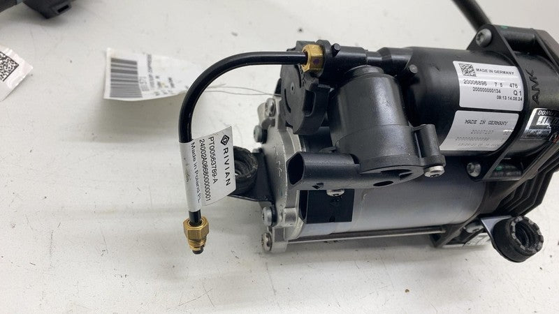 PT00563789-A ⭕ 2025 Rivian R1S Air Ride Suspension Compressor Pump w/ Hose Tube OEM Assembly