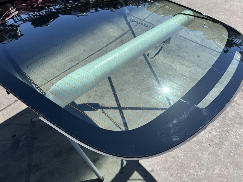 ⭕ 2017-2020 Tesla Model 3 Rear Trunk Panoramic Backlite Roof Glass Back Section