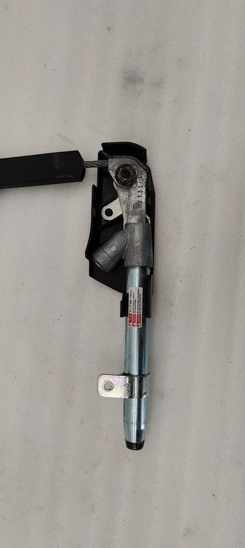 100526500B ⭕ 12-15 Model S Front Right Seat Belt Outboard Lap Pre-Tensioner RH 1005265-00-B