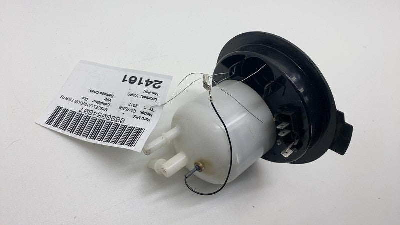 2011-2018 Porsche Cayenne Driver Side Gasoline Tank Fuel Filter Unit L