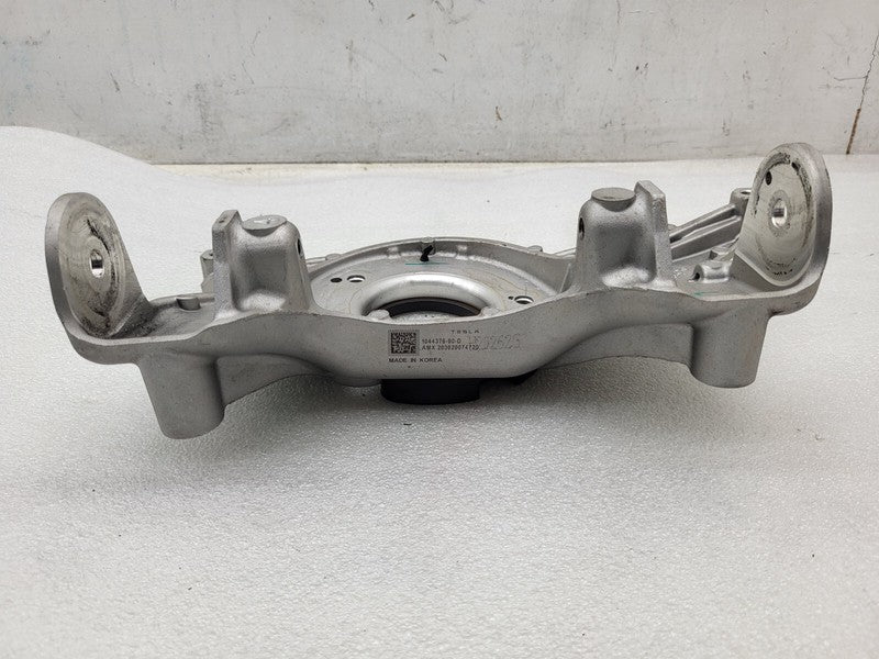 104403600B ⭕ 2017-2023 Tesla Model 3 M3 Front Right Upper Strut Mount Bracket 1044376-00-D