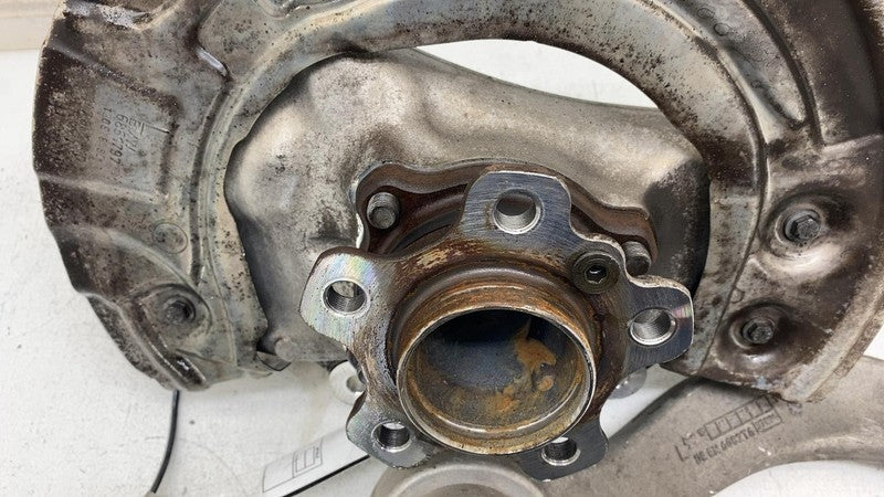 2018-2020 BMW 530e Front Left Spindle Knuckle w/ Upper & Lower Control