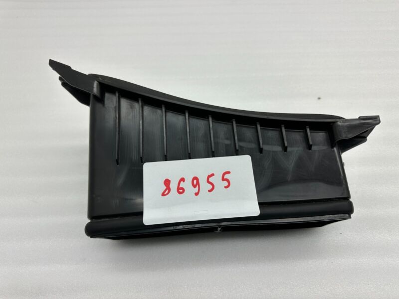 104621100E 2016-2020 Tesla Model S X Air Conditioning HVAC Intake Duct Adapter Housing Assy