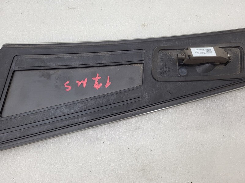 108389900B ⭕ 16-20 Model S Driver Side B-Pillar Applique Glass & Camera Left 1092306-00-C