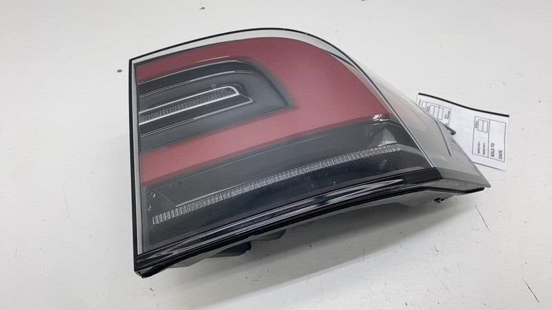 1034333-00-A ⭕ 2016-2020 Tesla Model X Rear Right Outer Taillight LED Tail Lamp 1034333-00-A