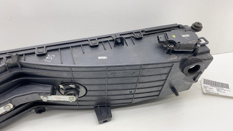 1058073-00-B ⭕12-20 Tesla Model S Radiator Shutter Air Duct Center Intake Grille 1058073-00-B