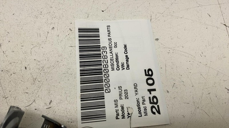 ⭕ 2023 2024 2025 Toyota Prius Fuel Tank Gas Cap Door Lid Cover Silver - 1L0 OEM