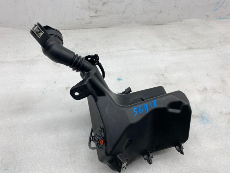 2017-2023 Tesla Model 3 Front Windshield Wiper Washer Reservoir Tank & Pump Assy