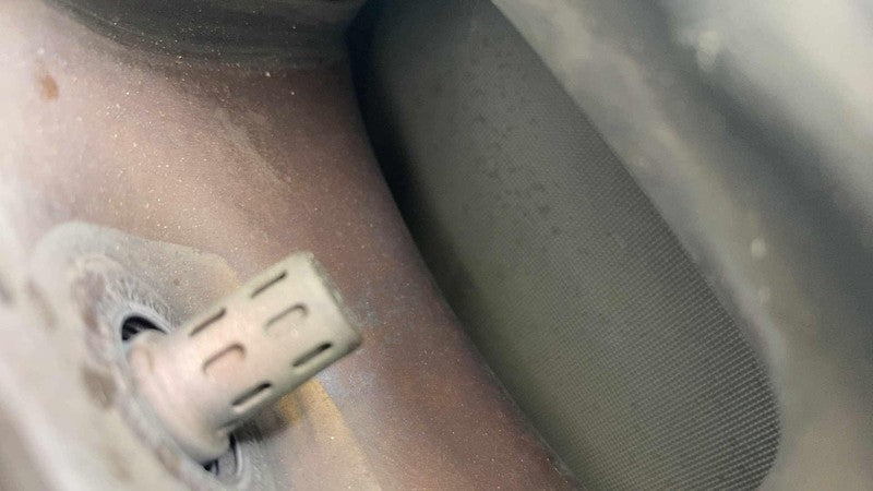 68629868AA ⭕ 2023-2025 Pacifica Exhaust & Catalytic Converter Manifold 10k miles 68629868AA