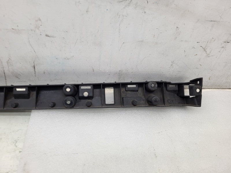 104669100B ⭕ 2016-2023 Tesla Model X Rocker Carrier Panel Trim Bracket Right 1046691-00-B
