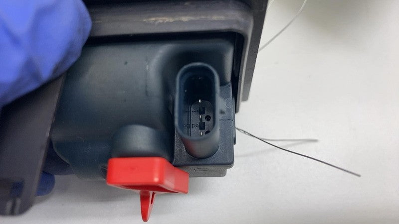 A0008202303 2016-2019 Mercedes-Benz GLE350 Fuel Tank Door Latch Lock Actuator A0008202303