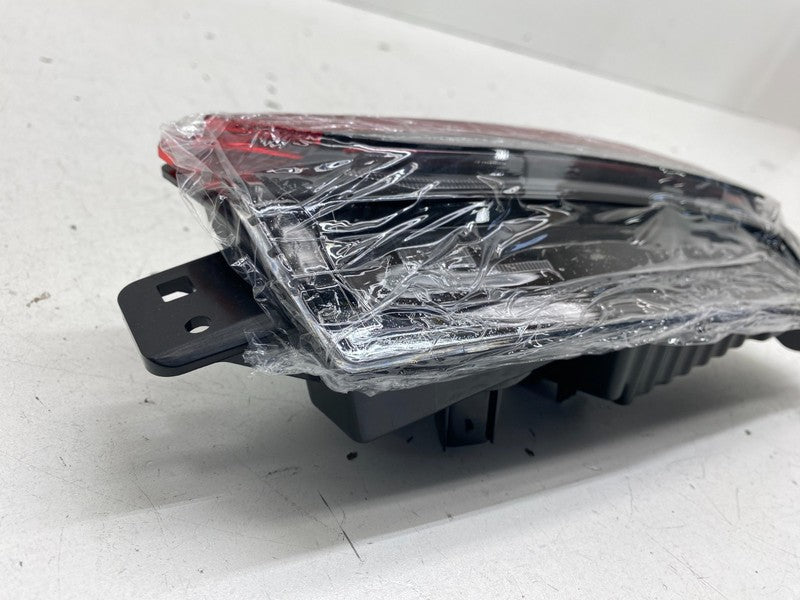 1712514 00 D ⭕ 24-26 Tesla Model 3 Rear Right Taillight Lower Bumper Taillamp RH 1712514-00-D