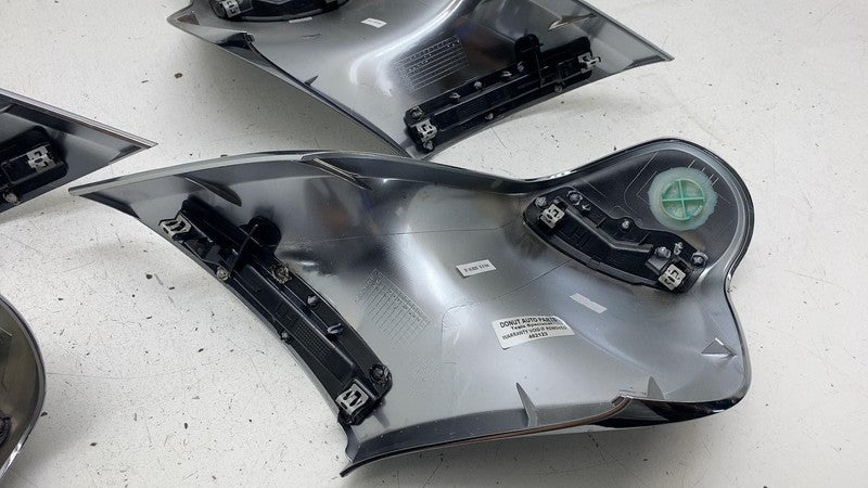 ⭕ 21-23 Model X 2nd Row Left & Right Middle Seat Cover 1062970-00-C/10