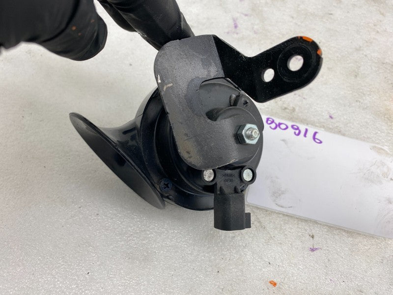 E1 0020046 ⭕2012-2020 Tesla Model S MS Seger Low Pitch Tone Horn 12V 410 Hertz with Bracket