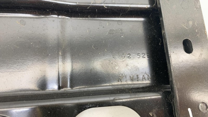 ⭕2022-2024 Rivian R1T Under Body Brace Center Mount Support Bracket Assembly OEM