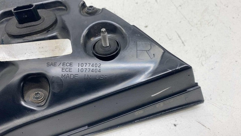 1077402 ⭕ 2017-2023 Model 3 Rear Right Inner Taillight LED Tail Lamp 3-Pin 1077402-00-E