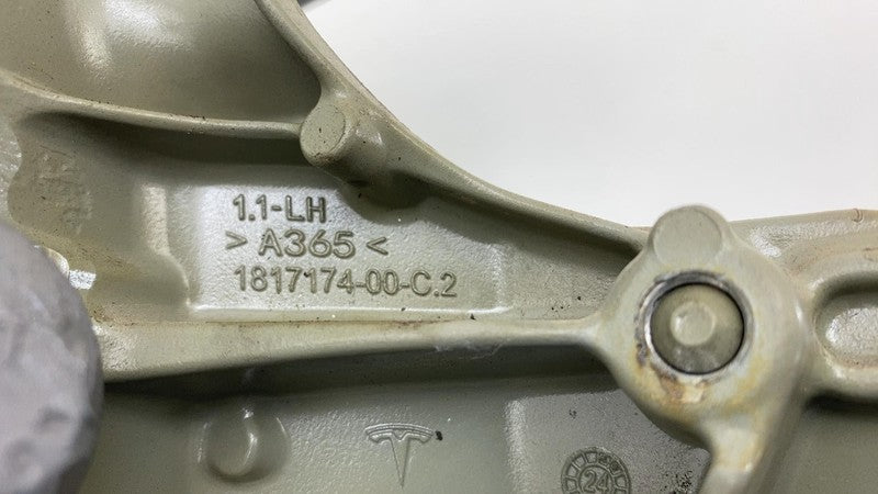 181717400C ⭕ 24-25 Tesla Cybertruck Front Driver Side Motor Mount Bracket Left 1817174-00-C