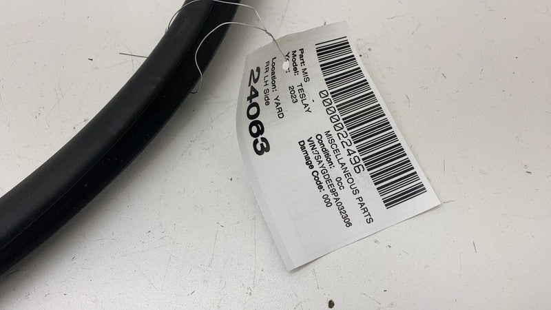 ⭕ 20-23 Tesla Model Y Rear Driver Side Door Body Weatherstrip Rubber S