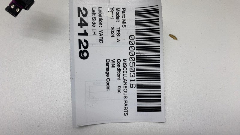 2024 2025 Tesla Cybertruck Rear Left C-Pillar Applique Molding Trim Co