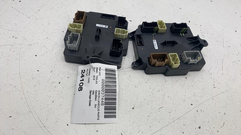 ⭕ 16-22 Model X Rear Falcon Controller Door Control Module Set of 2 10