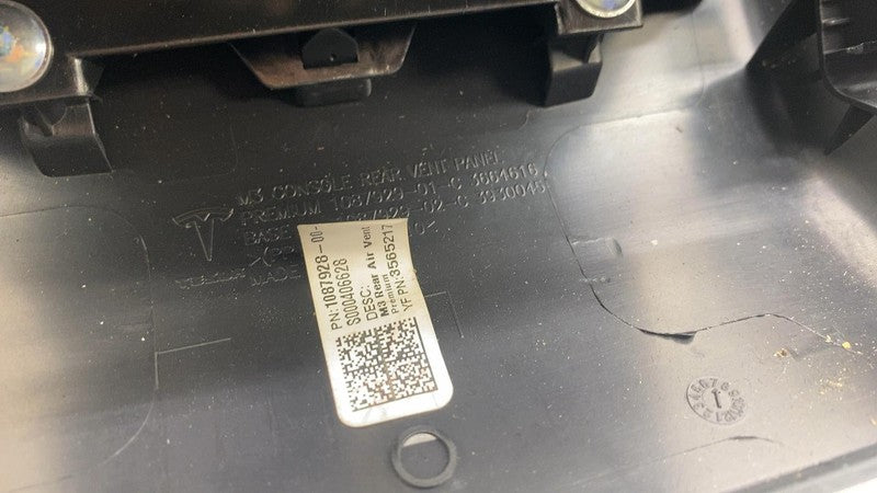 ⭕17-23 Model 3 Center Console Air Vent Grille Cover Panel & USB Hub 10