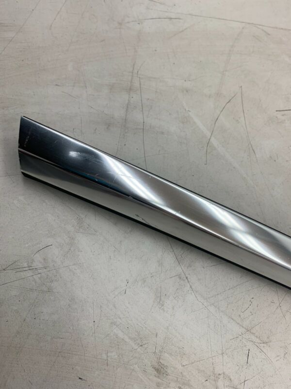1080684-00-E ⭕ 2017-2022 Tesla Model 3 Front Right Door Window Chrome Strip Trim 1080684-00-E