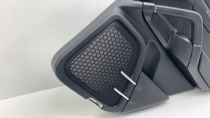 7P0 863 981 2011-2018 Porsche Cayenne Rear Driver Side Door Panel Trim Card Cover Left Black