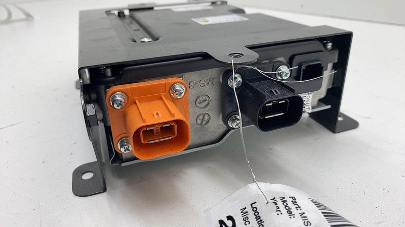 ⭕ 22-25 Rivian R1T R1S HV Power Inverter Converter Control Module PT00