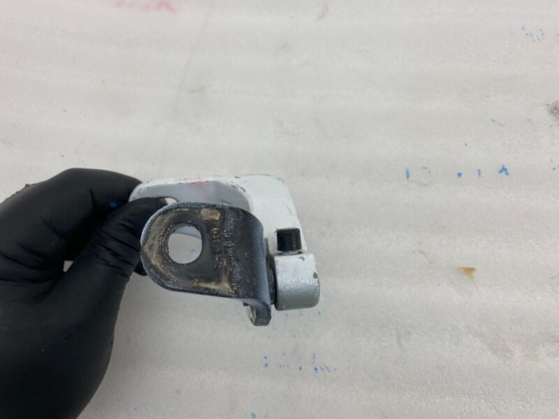 2020 2021 2022 2023 Tesla Model Y MY Driver Side Door Upper Hinge Left LH OEM
