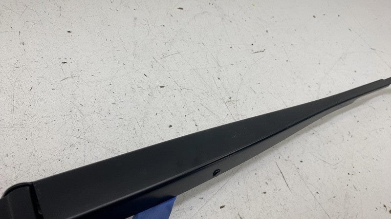 ⭕ 2025 Rivian R1S Front Passenger Side Windshield Wiper Arm Right OEM