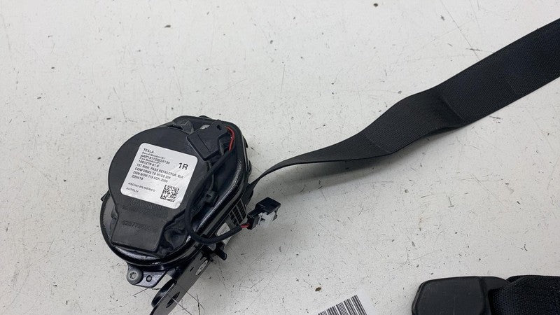 108127901F ⭕ 2017-2023 Tesla Model 3 Front Right 1st Row Seat Belt & Retractor 1081279-01-F