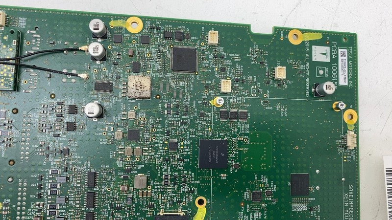 ⭕ 12-20 Tesla Model S Media Control Unit Motherboard Electronics 10554