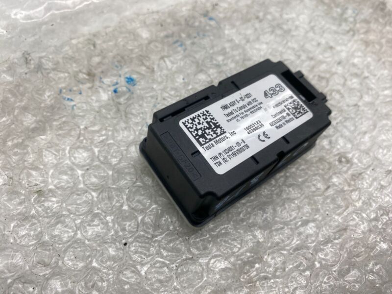103460100B 2012-2020 Tesla Model S X ECU Receiver Tire Pressure Monitor System Control Unit