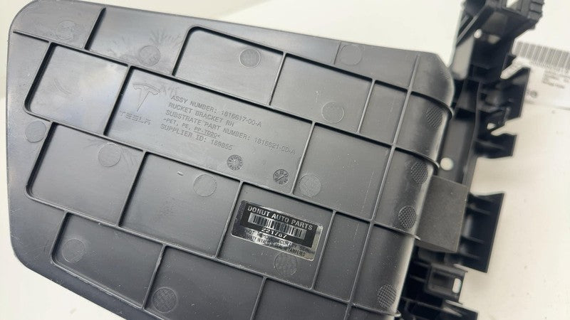 181661700A ⭕ 2020-2024 Tesla Model Y Passenger Side Trunk Rucket Bracket Right 1816617-00-A